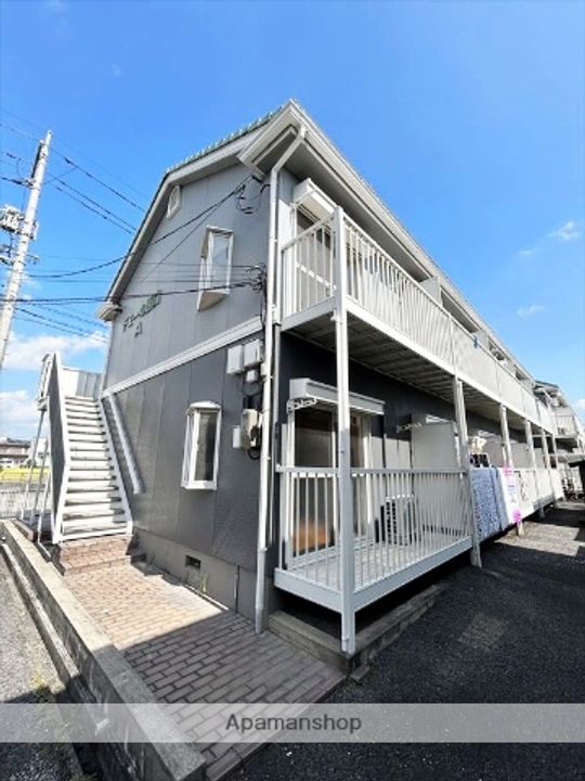 ドミール西口 A棟の外観