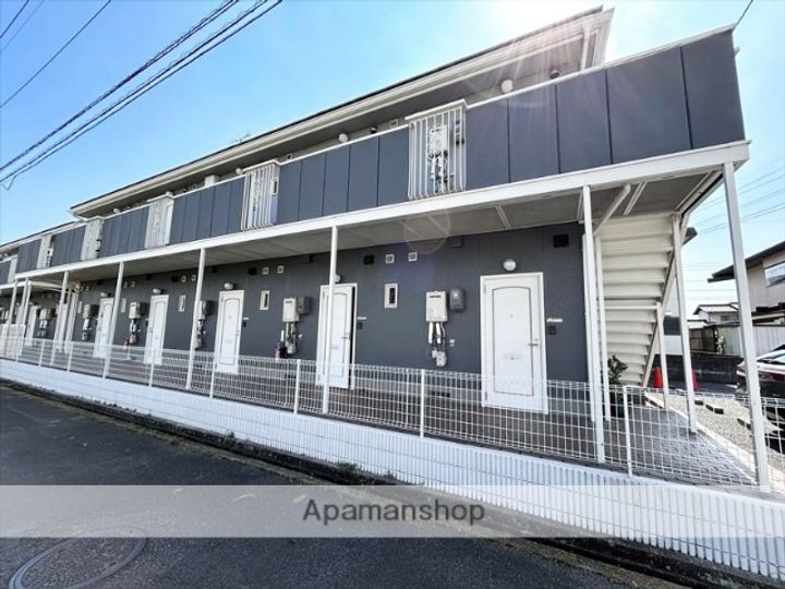 ドミール西口 A棟の外観