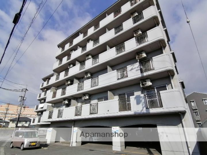 岡山県倉敷市白楽町の賃貸マンションの外観