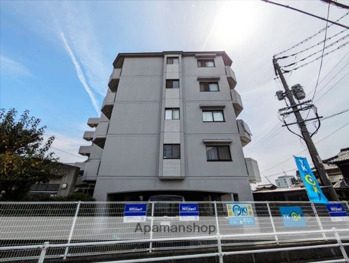 岡山県倉敷市白楽町の賃貸マンションの外観