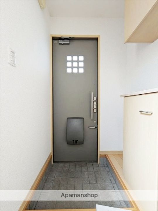 ユニガレージの玄関