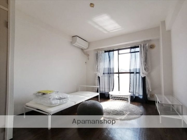 サンライズブルーの居間