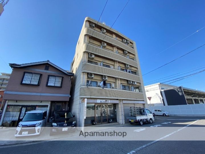 エステート小河内の外観