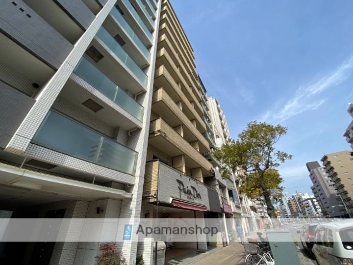 AXA舟入通りの外観