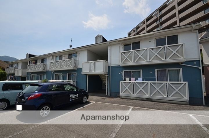 フレグランス塚本A棟の外観