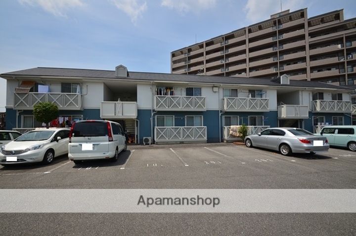 フレグランス塚本A棟の外観