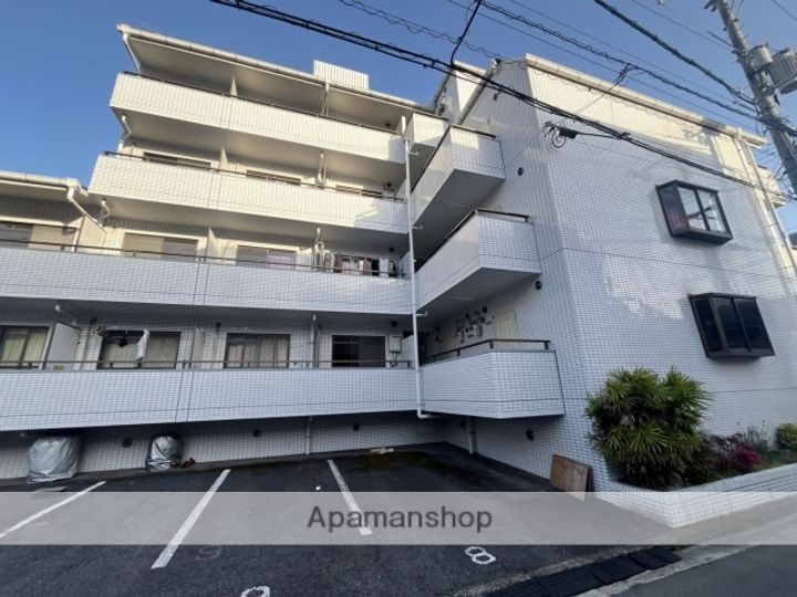 ベルメゾン大芝の外観