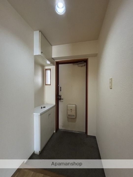 第2サンヨウビルの玄関