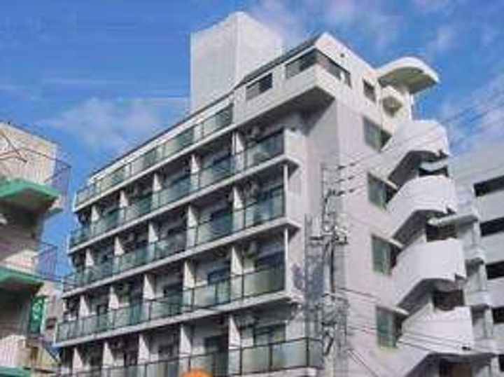 コスミックの外観