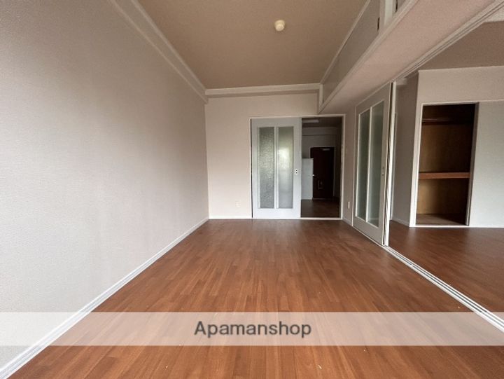 リマーカーブル己斐の居間