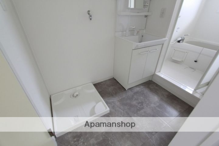 山根マンションの内装