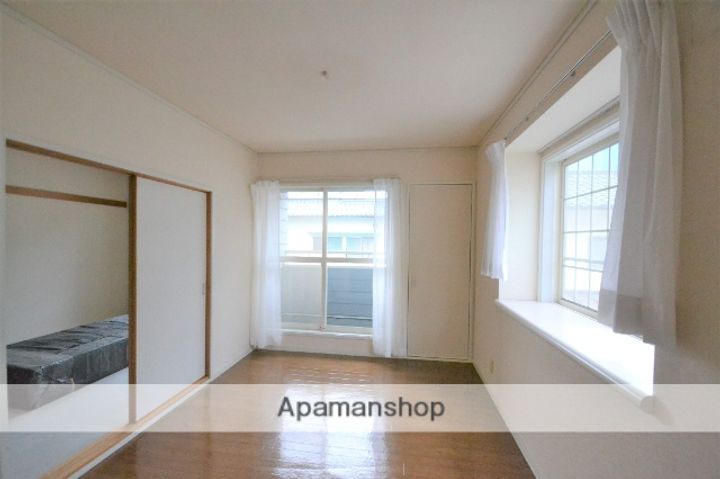 ミントハウス宇品の居間