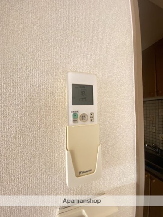 ホウライツルビルの内装