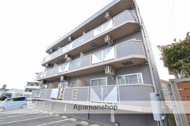 シャインハウスE棟の外観