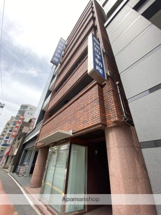 信和ビルの外観