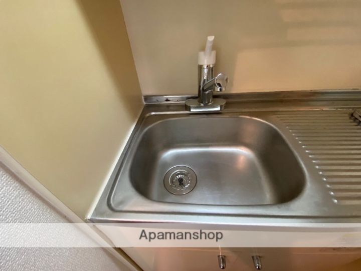 RAFFINE KUSATUのキッチン