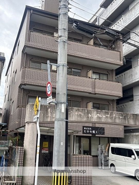 リーベイースト7の外観