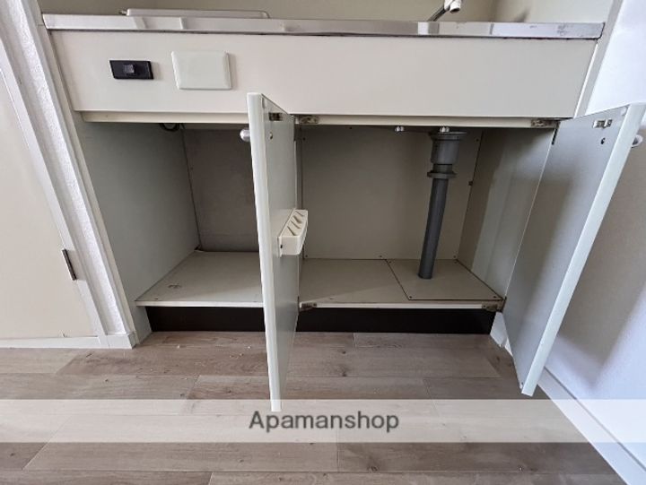 大松庚午ビルの内装