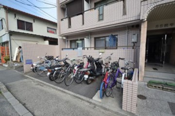 プレアール庚午中の周辺