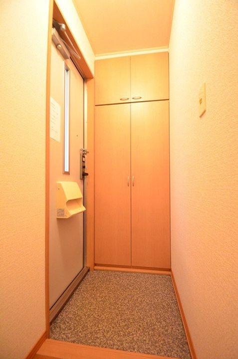 セジュール行友2の玄関