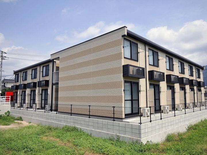 レオパレス梅の里110の外観