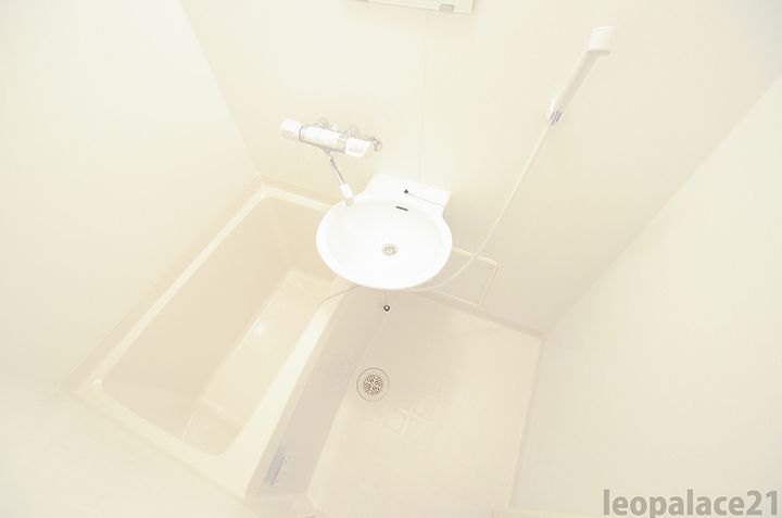 レオネクスト亀山Ⅱ204の風呂