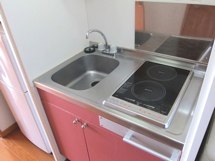 レオパレスGREEN HILLのキッチン