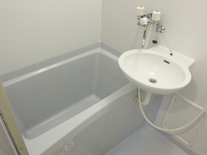 レオパレスGREEN HILLの風呂