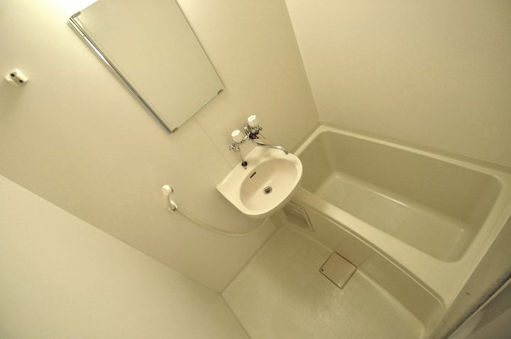 レオパレスひいらぎ105の風呂