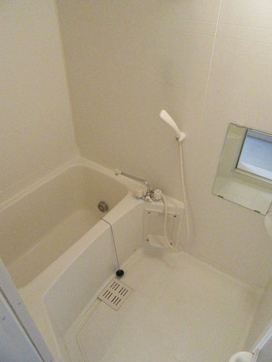 プリムローズ Bの風呂