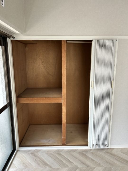 亀谷ビル301号室の内装