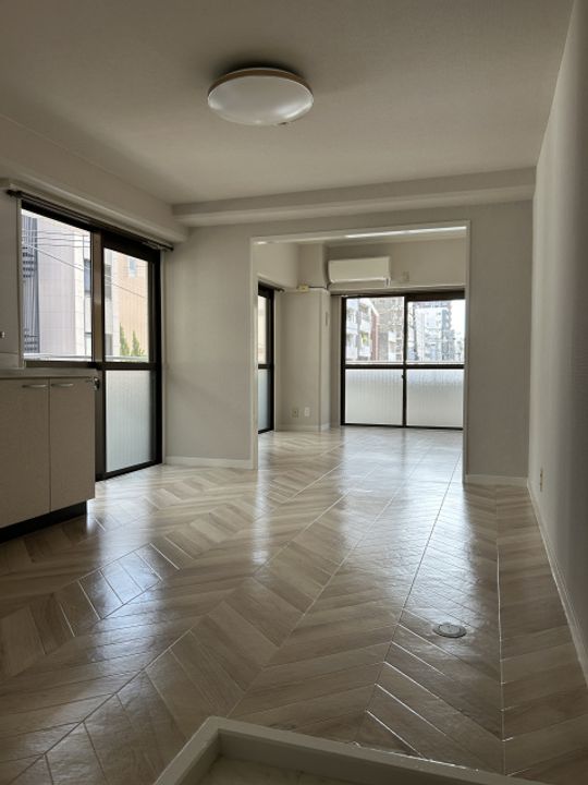 亀谷ビル301号室の内装