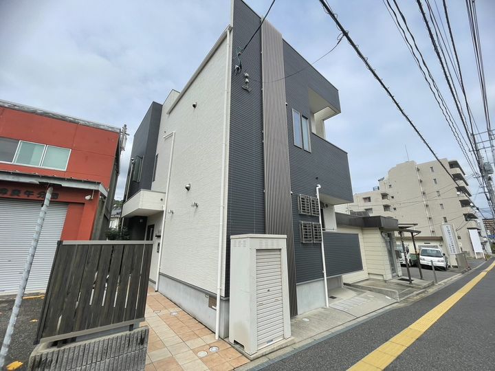 GRANDTIC BELLEZZA103号室の外観