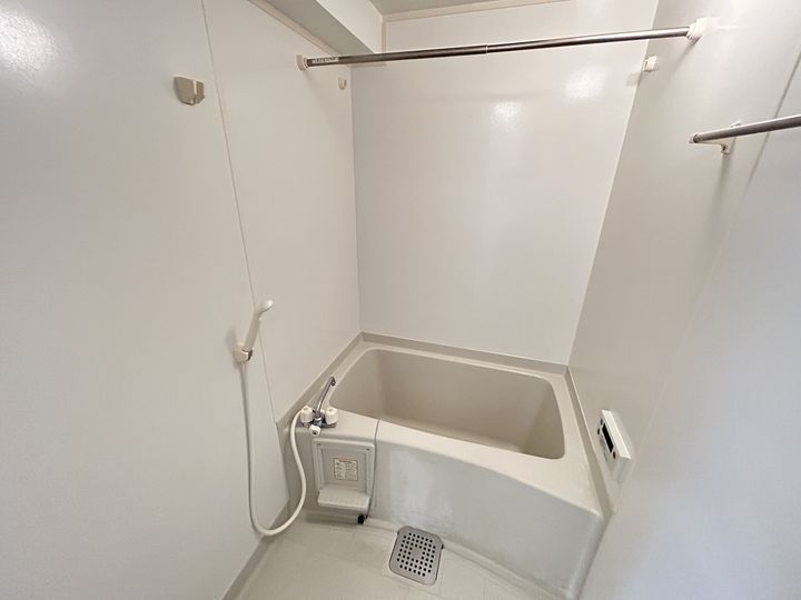 コンフォール空港通りの風呂