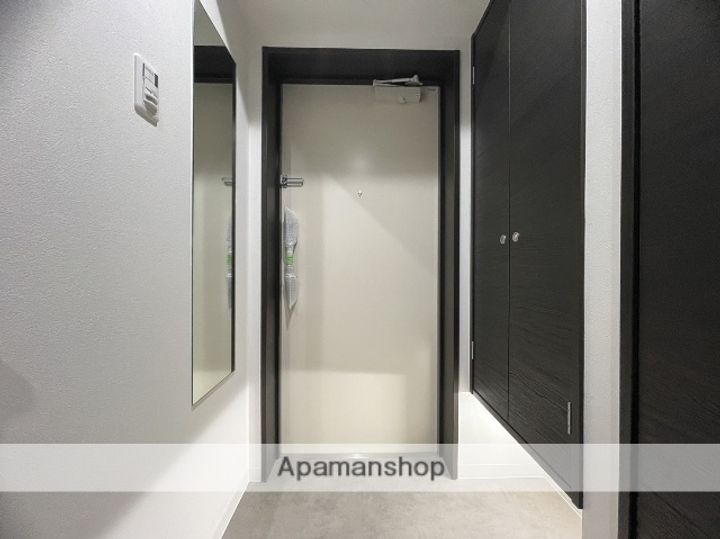 RUEX比治山橋の玄関