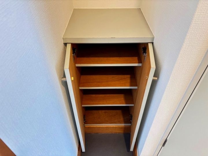 サンシャインヒルズ相田305号室の玄関