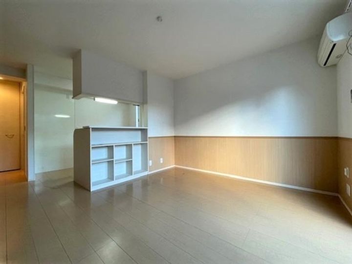 クレストMの居間