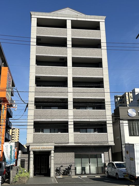 コンフォール空港通りの外観