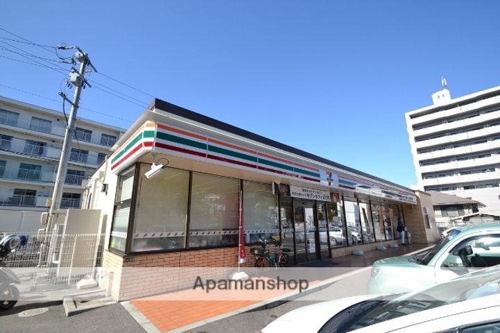 アベニュー牛田新町の周辺