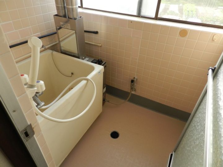 平アパートの風呂