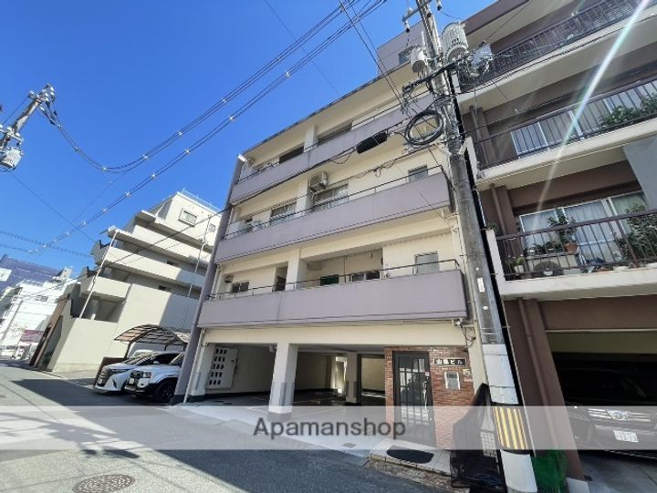 山根ビルの外観