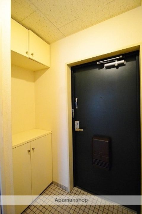 コスモピア舟入本町の玄関