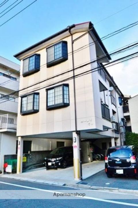 カーメラ冨田の外観