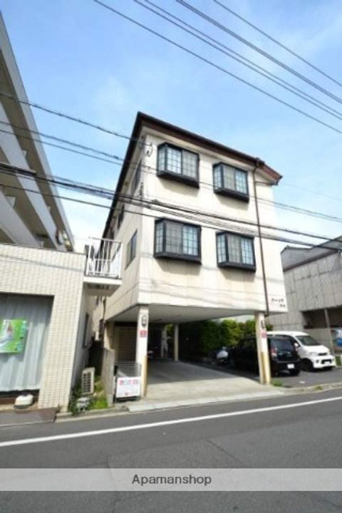 カーメラ冨田の外観