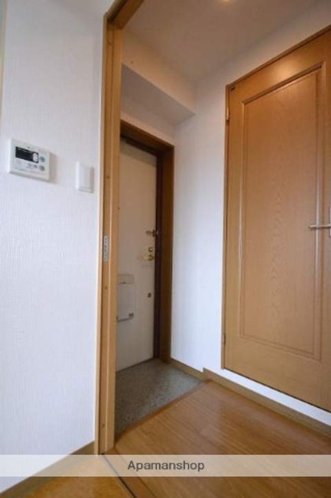 グランドメゾン西本の玄関