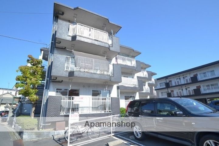 日興マンション B棟の外観