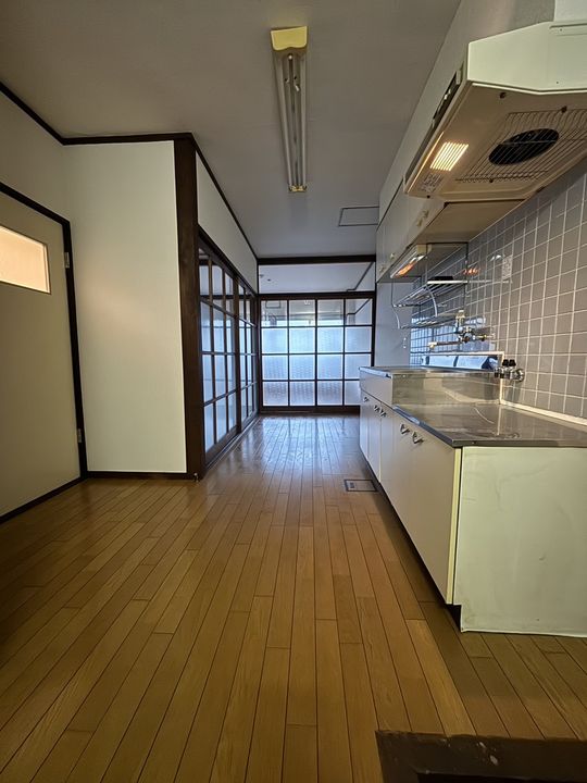 ますもとビルの内装