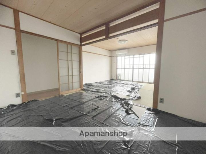 下脇ビルの内装