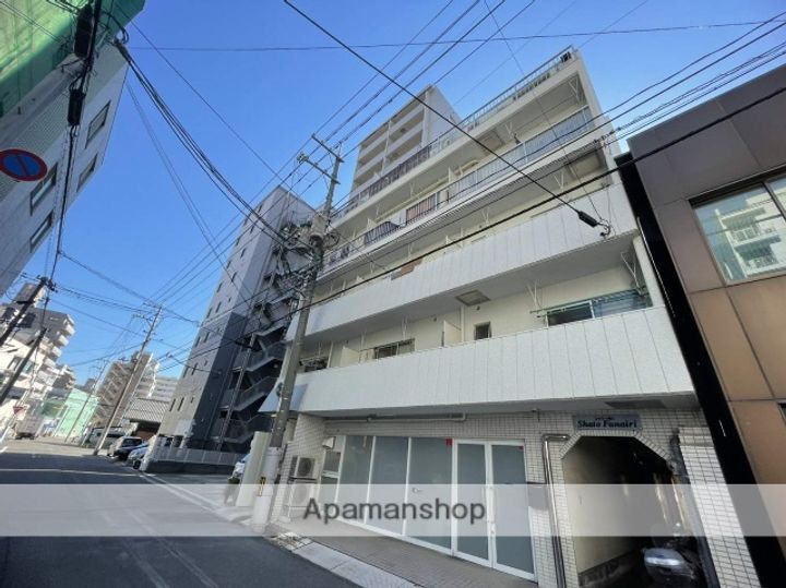 シャトー舟入の外観