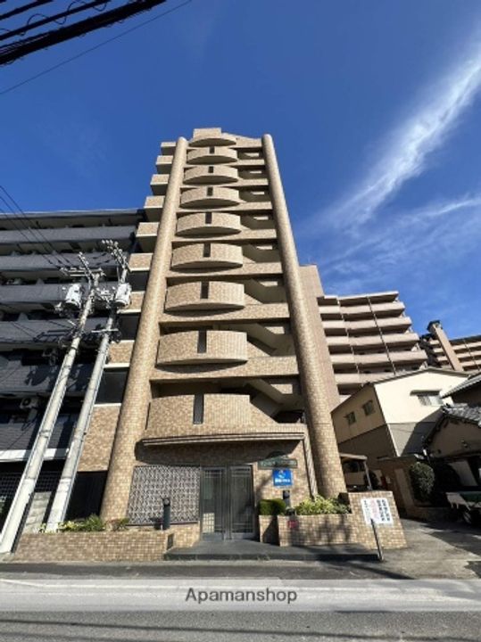 サンパレス横川の外観